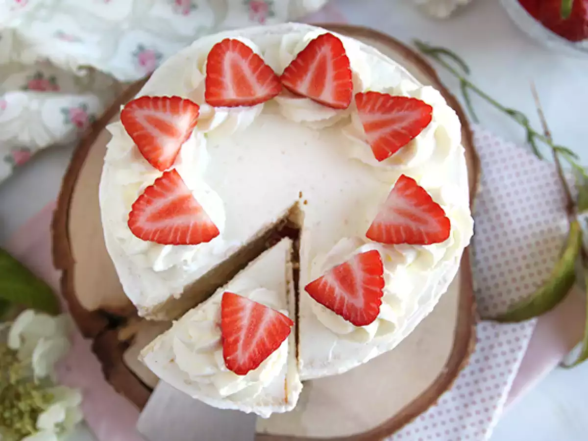 Rétegtorta eperrel és mascarpone krémmel - fotó 3