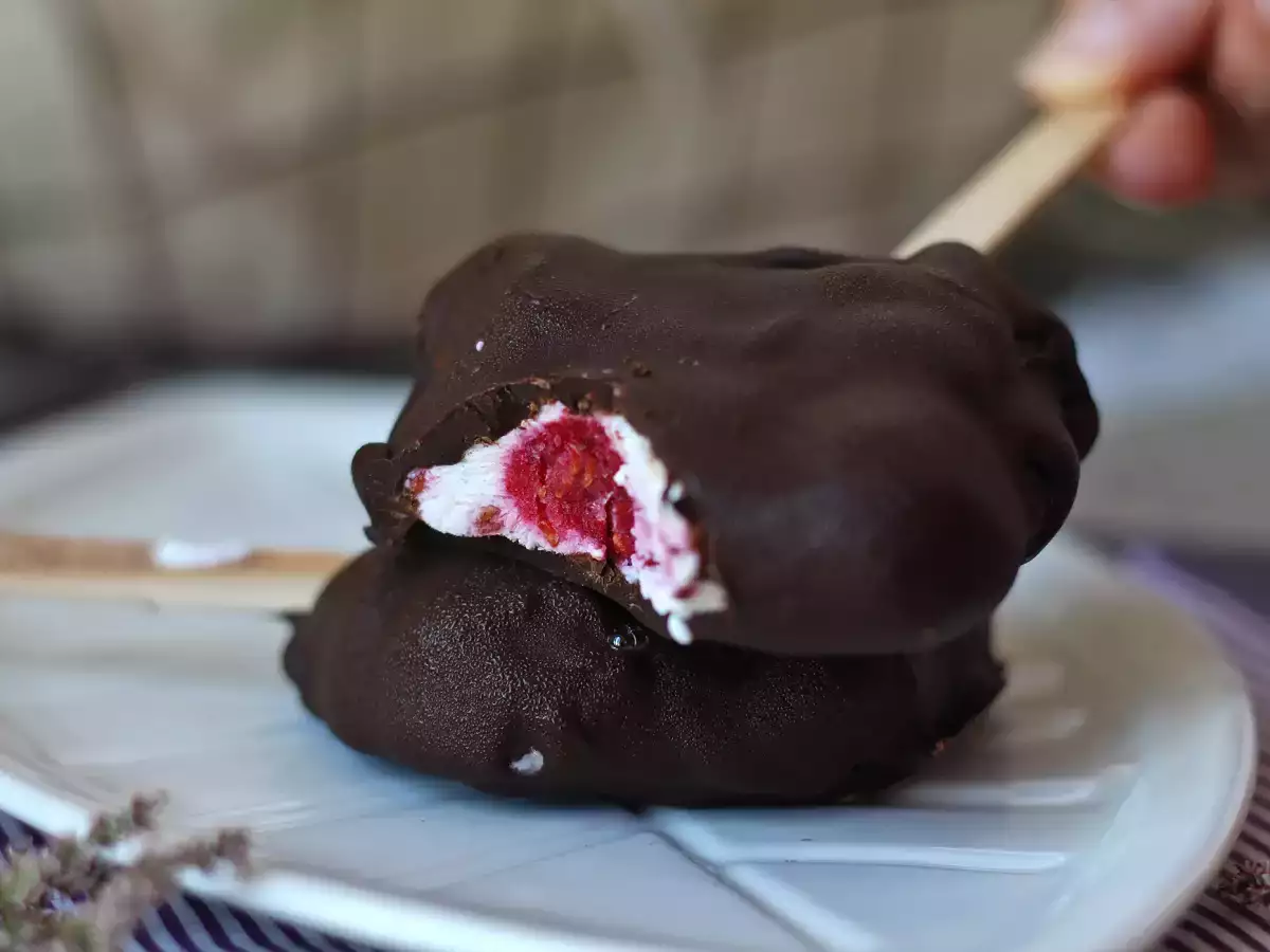 Skyr, málna és csokoládé fagylalt. Az egészséges nassolnivaló a napsütéses napokra! - fotó 7