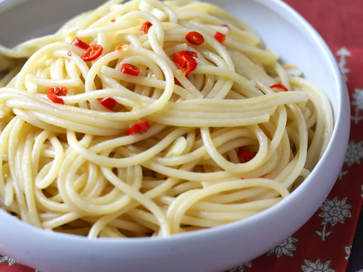 Spagetti aglio, olio e peperoncino: az olasz hagyományok utolsó pillanatban elkészített étele - fotó 5
