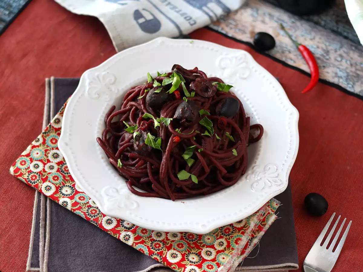 Spaghetti alla fuoco di bacco: vörösboros tészta, hogy valami különlegeset hozzon az asztalra - fotó 2