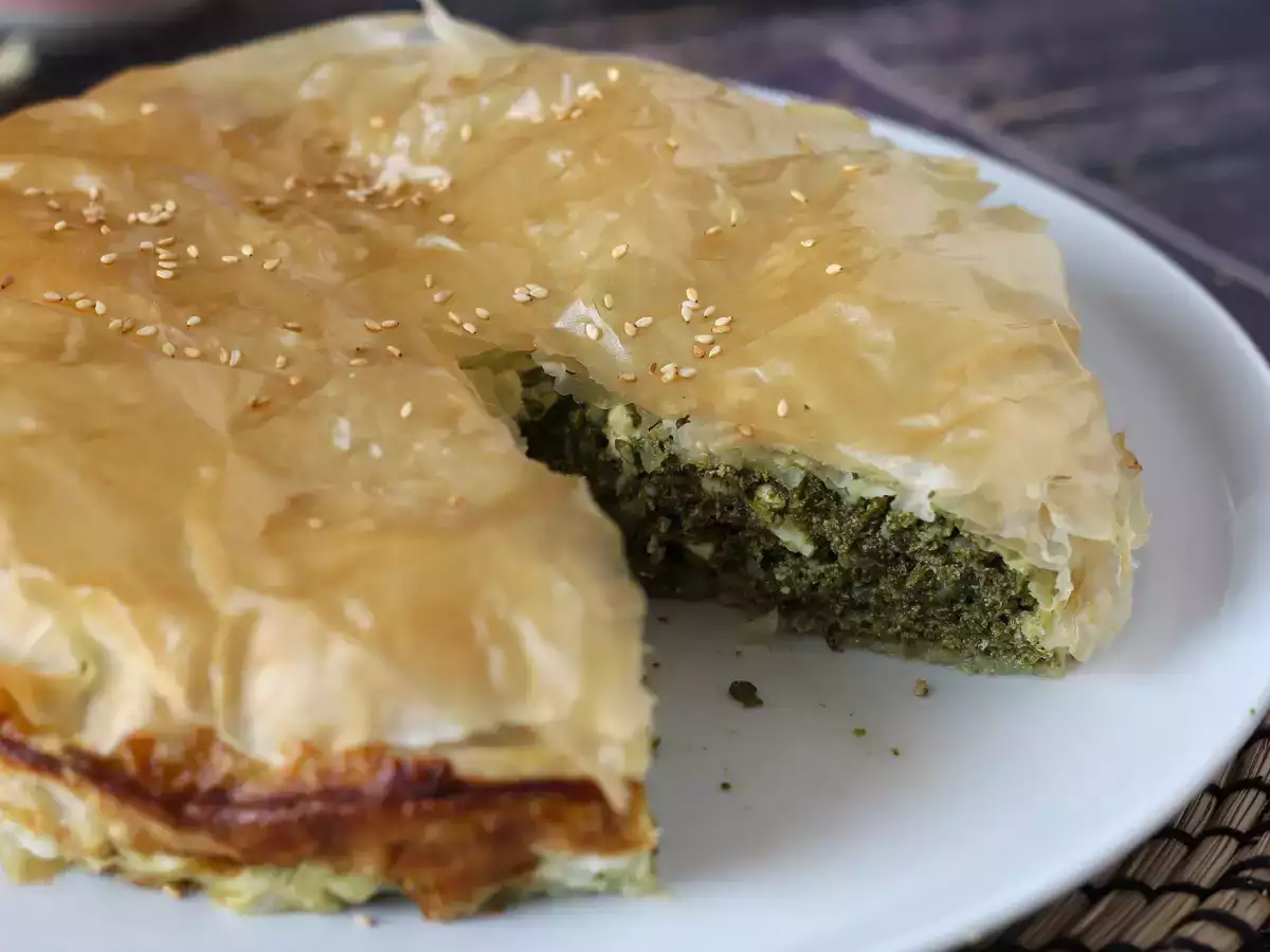 Spanakopita, a szuperegyszerű görög pite spenóttal és feta sajttal - fotó 2