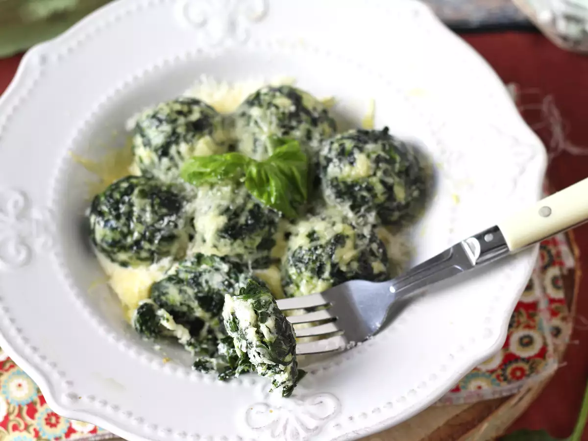 Spenót és ricotta malfatti, az egyszerű, gyúrás nélküli házi tészta receptje - fotó 3