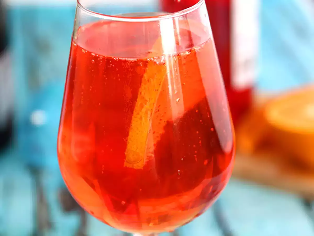 Spritz, a híres olasz koktél Aperollal - fotó 2