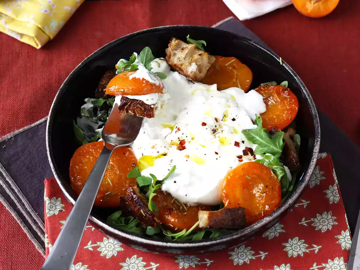 Sült sárgabarack, rukkola és burrata saláta - fotó 4