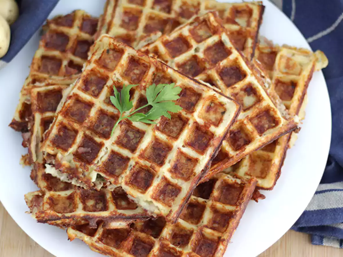 Szalonnás, comté és burgonyás gofri - fotó 2