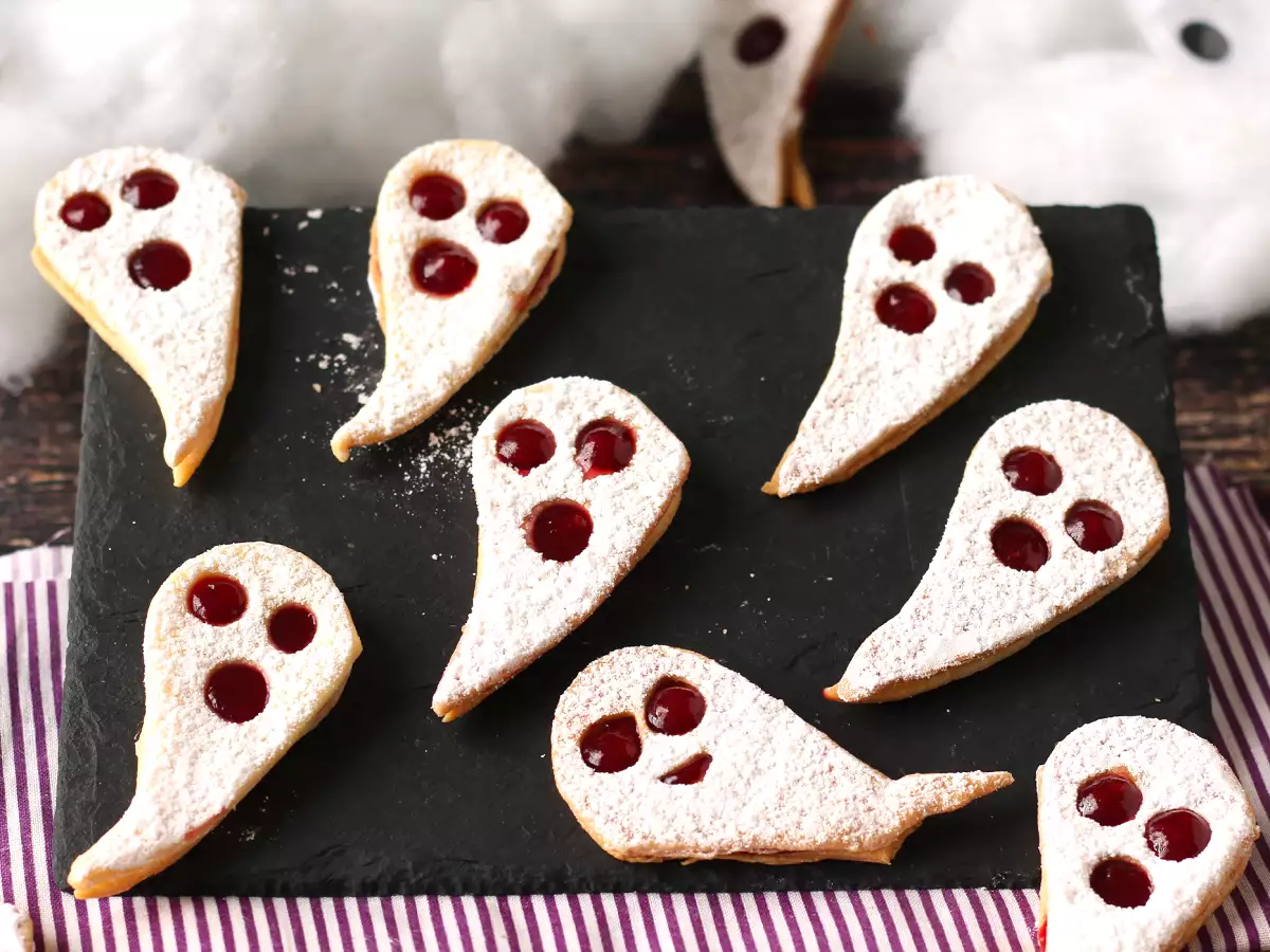 Szellem keksz: a legegyszerűbb és legviccesebb Halloween recept, amit a gyerekekkel készíthetsz el - fotó 2