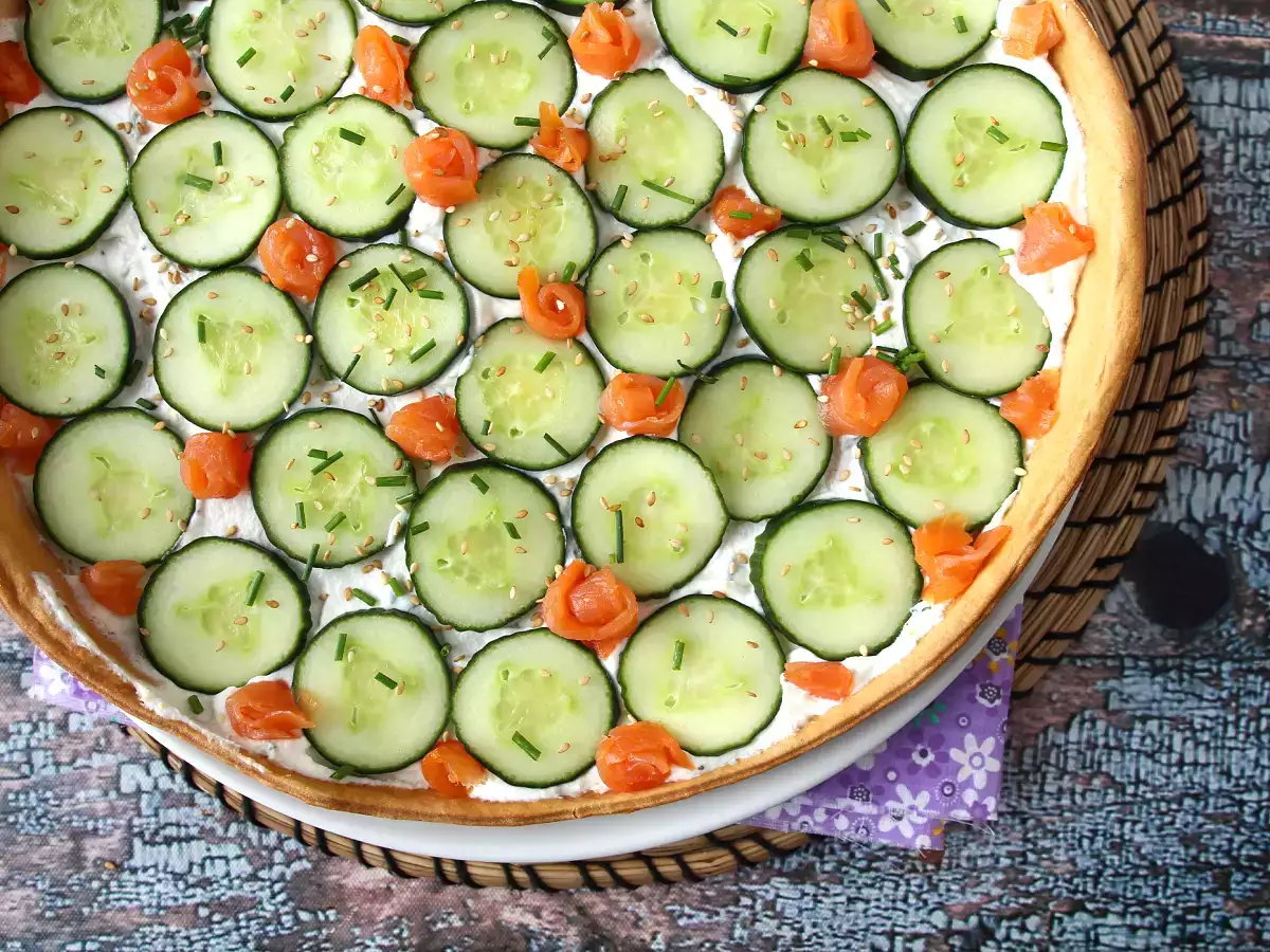 Szuper frissítő nyári torta: ricotta, uborka és füstölt lazac - fotó 3
