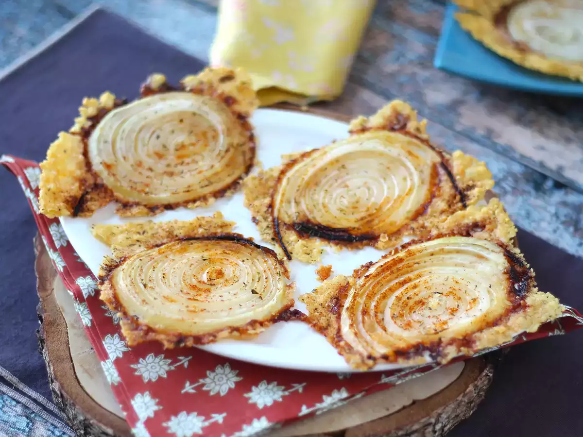 Szuper ropogós házi hagymás és parmezános chipsek - fotó 4