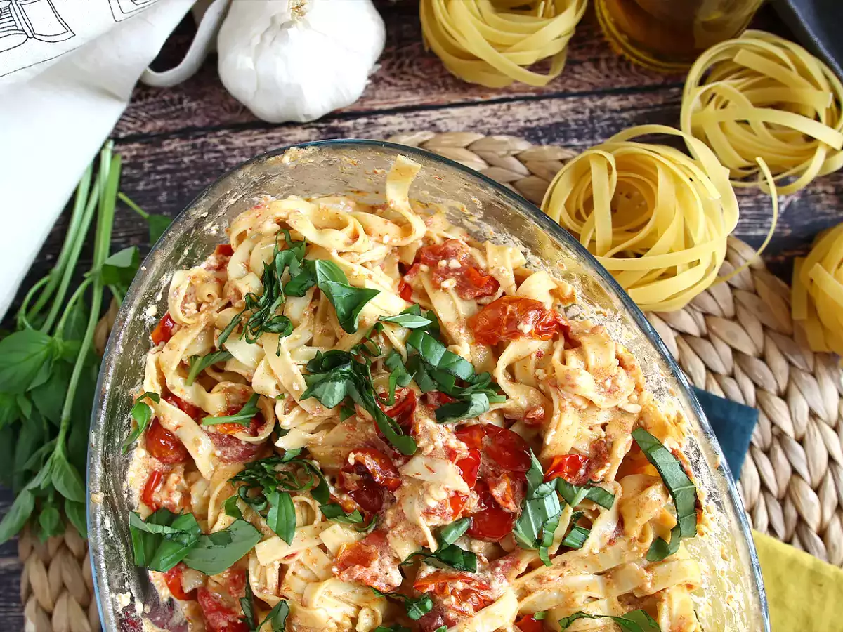 Tagliatelle feta cseresznyeparadicsom - sült feta tészta - fotó 7