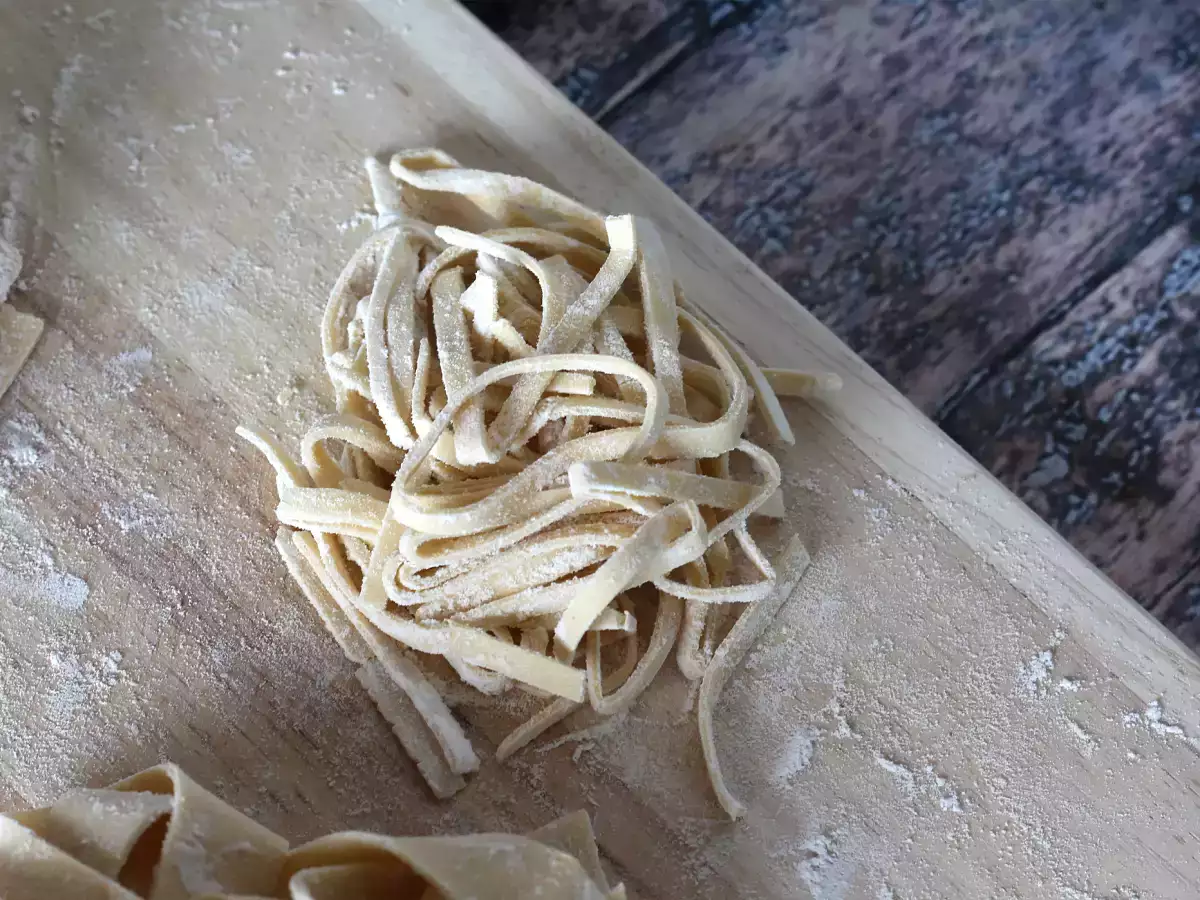 Tagliolini, az otthoni elkészítés lépésről-lépésre történő előkészítése - fotó 2