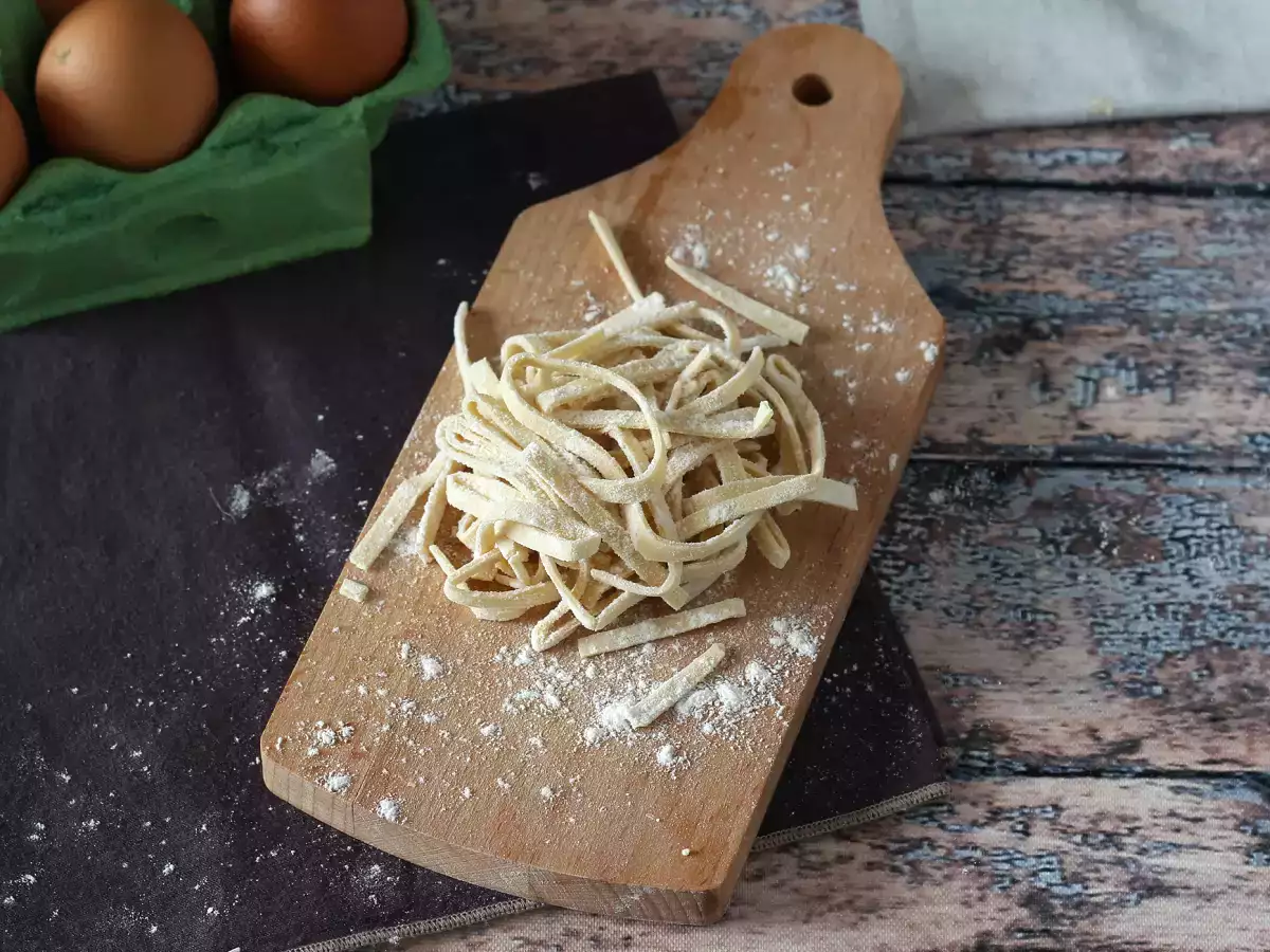 Tagliolini, az otthoni elkészítés lépésről-lépésre történő előkészítése - fotó 3