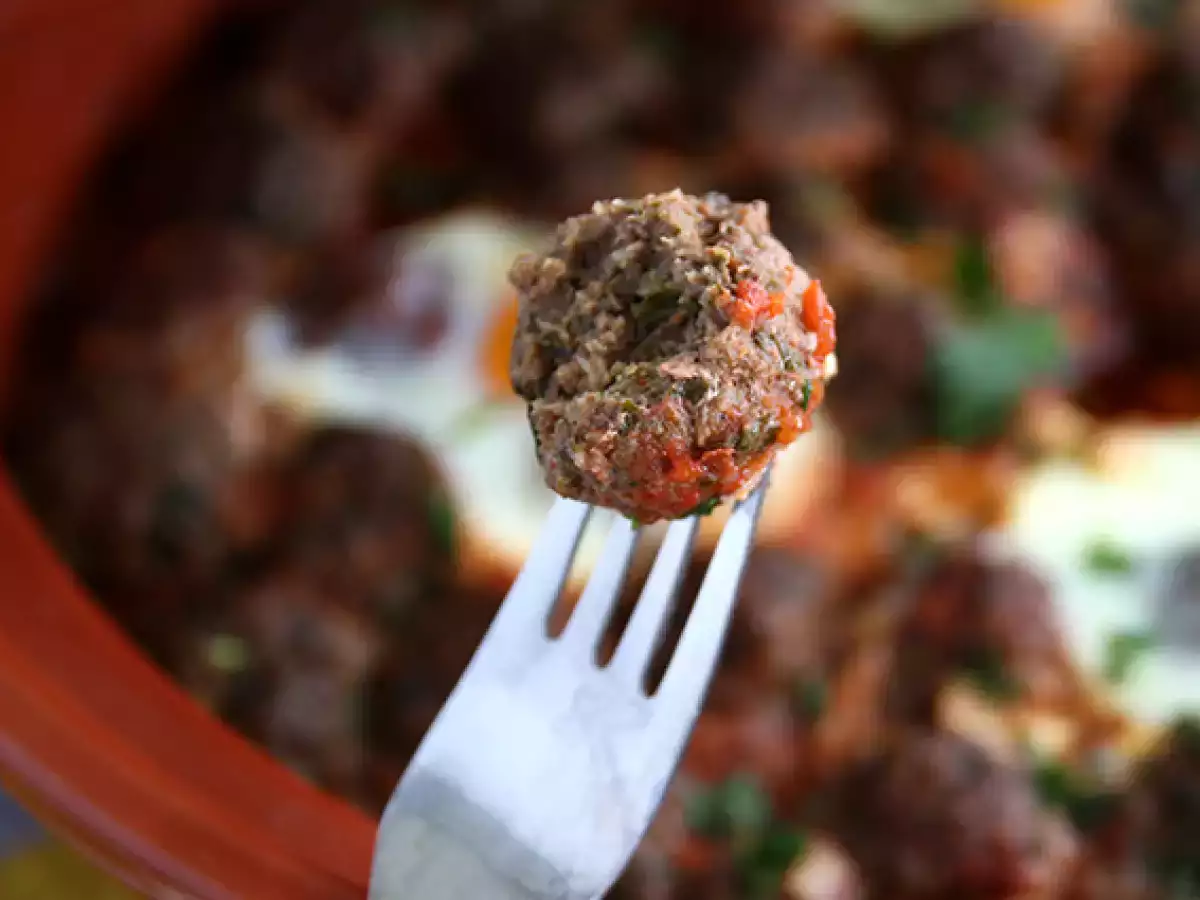 Tajine kefta (darált húsgombócok fűszerekkel és gyógynövényekkel) - fotó 4