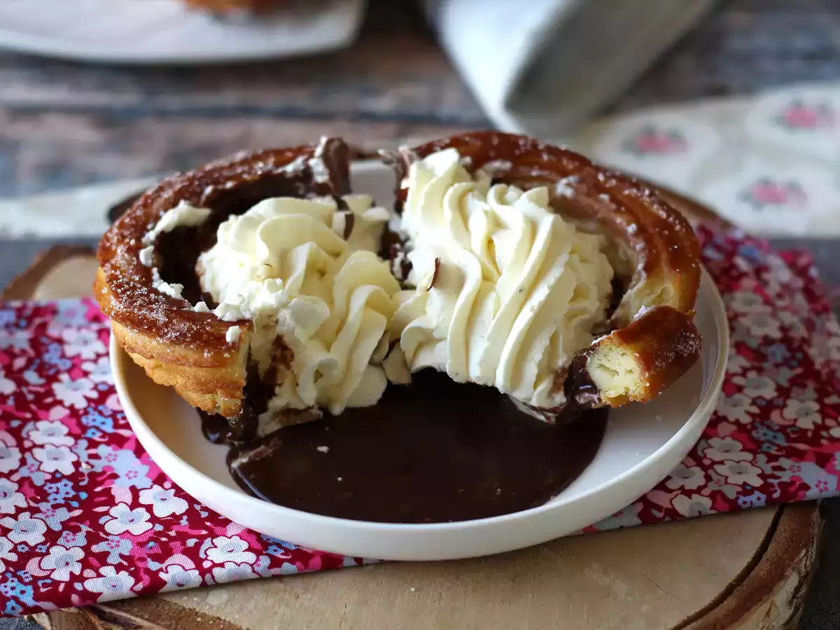 Tál alakú sült churros a bőséges feltéthez - fotó 5