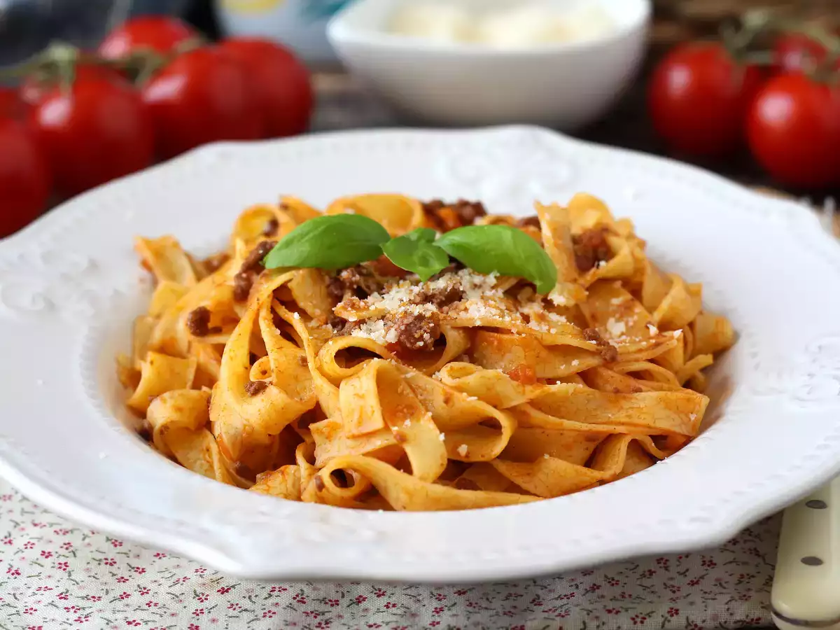 Tészta bolognai mártással - tagliatelle al ragù alla bolognese - fotó 3