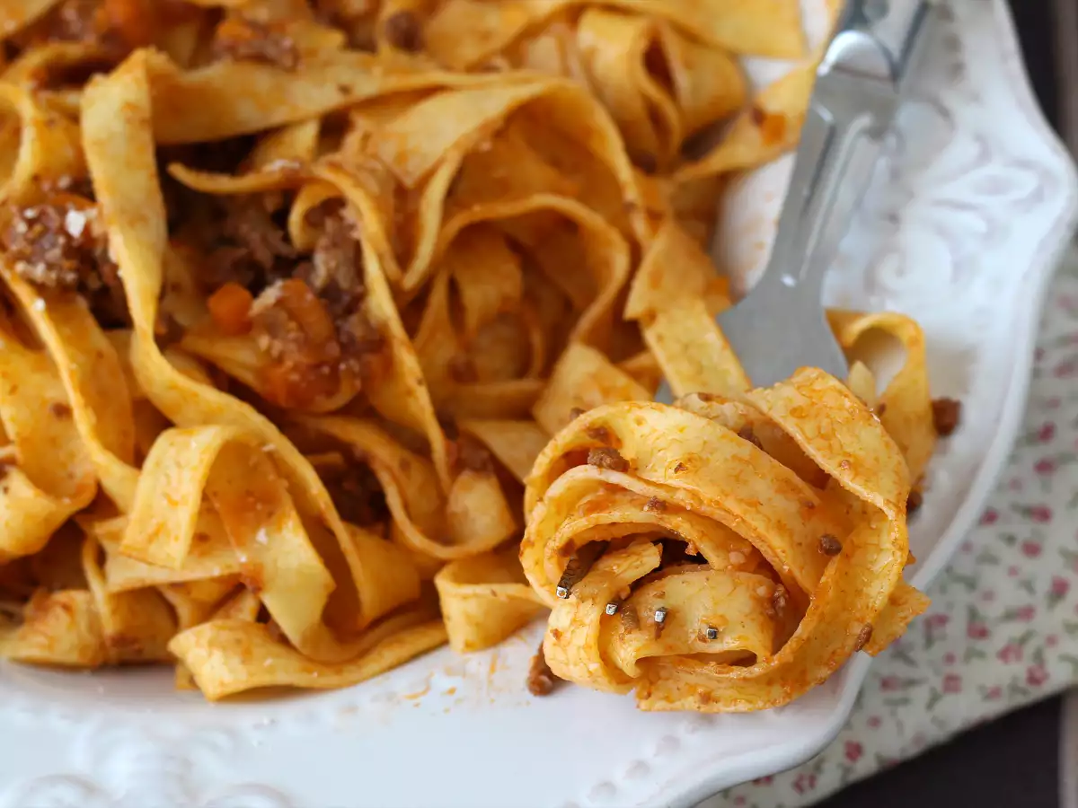 Tészta bolognai mártással - tagliatelle al ragù alla bolognese - fotó 7