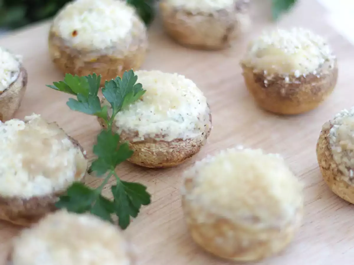Töltött gomba aperitifként - fotó 2