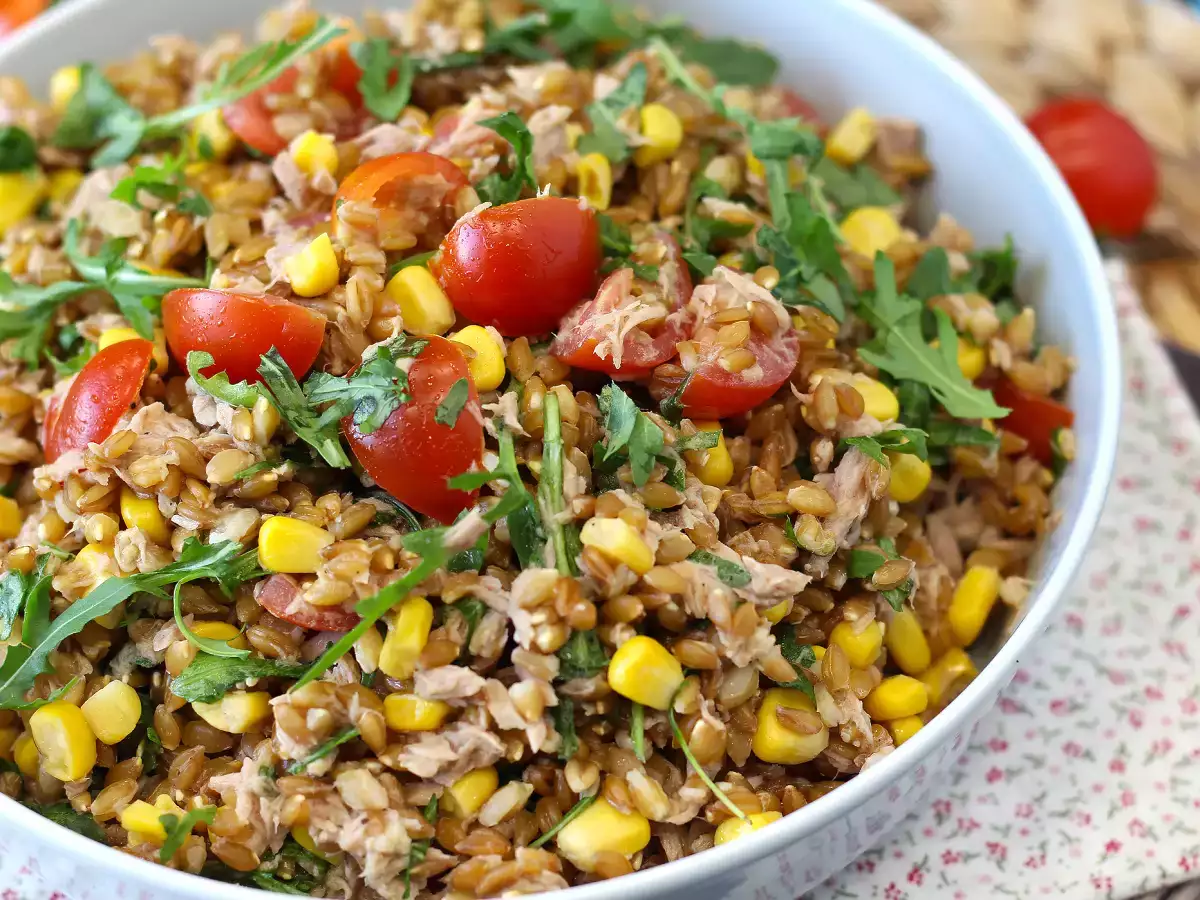 Tönkölybúza és tonhal saláta: könnyű, ízletes és egész évben tökéletes recept - fotó 6