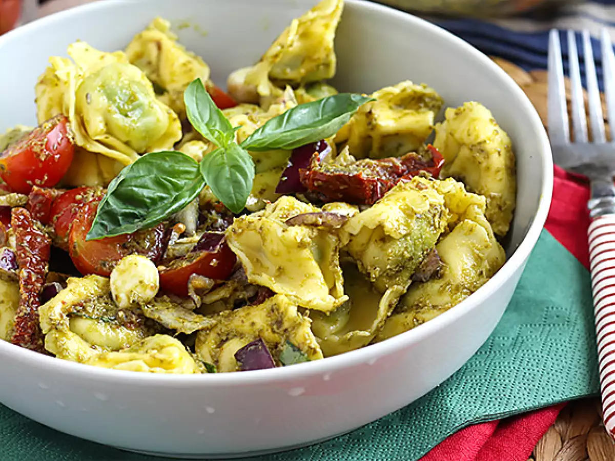 Tortellini és pesto saláta - fotó 2