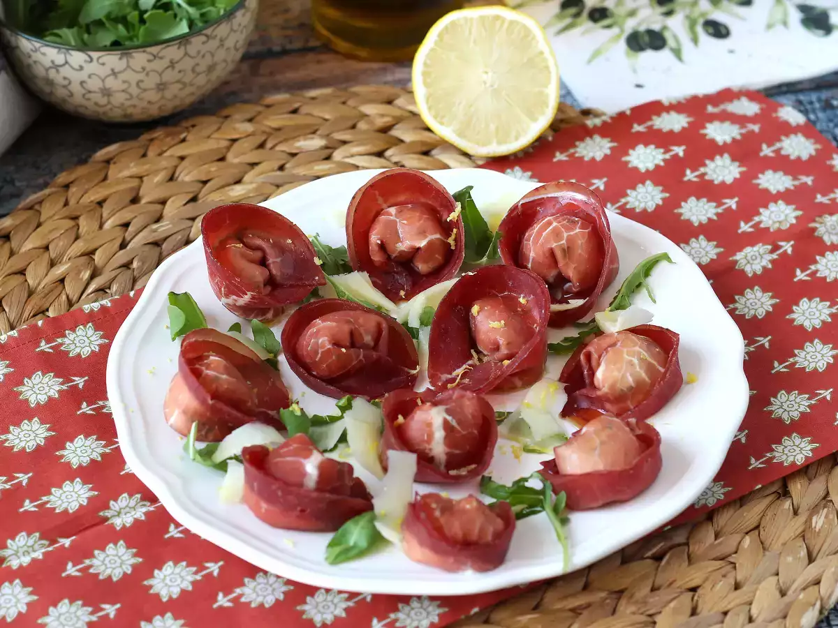 Tortelloni di bresaola töltött rukkolával és ricotta sajttal: finom és 10 perc alatt kész! - fotó 6