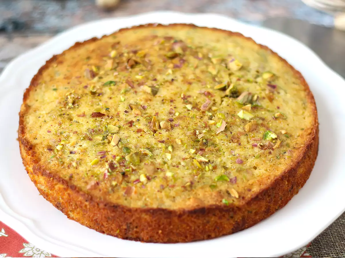 Ultra nedves pisztácia, lime és cukkini torta - fotó 5