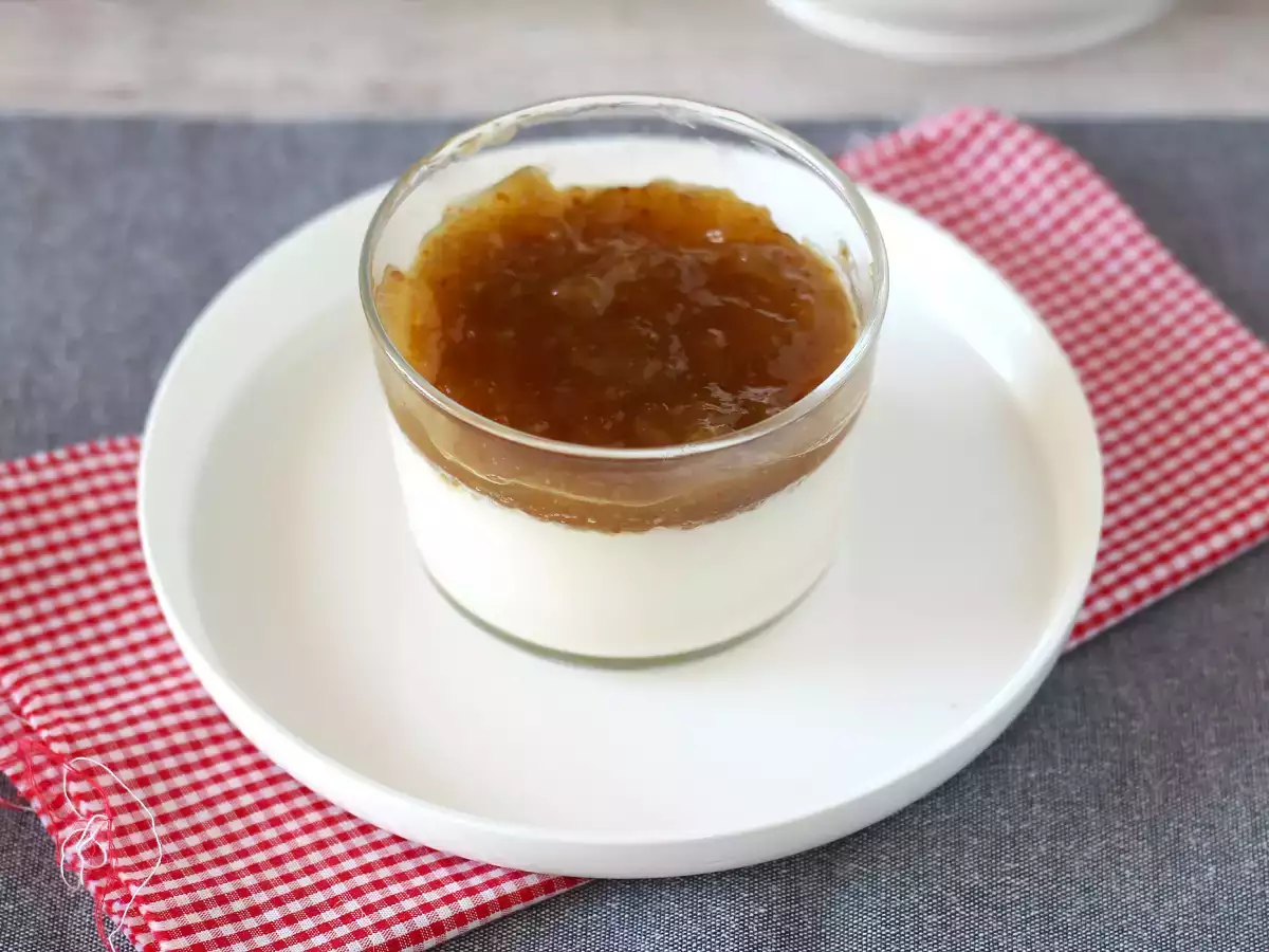 Vaníliás panna cotta füge mártással - fotó 2