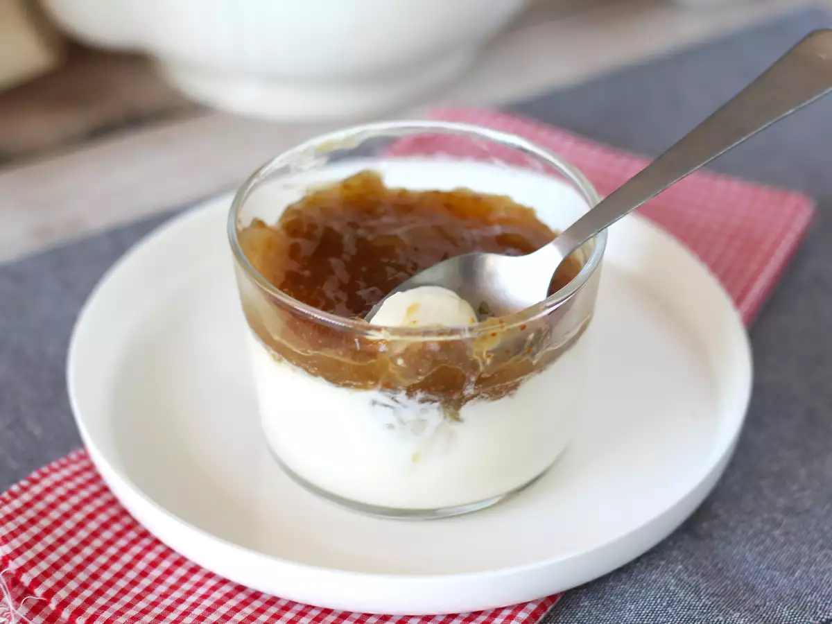 Vaníliás panna cotta füge mártással - fotó 3