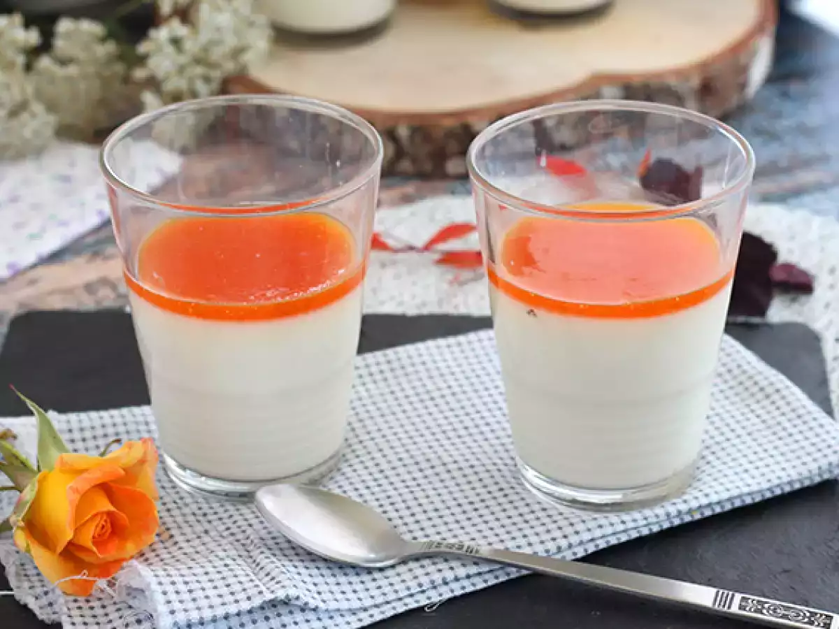 Vaníliás panna cotta sárgabarack coulis-szal - fotó 5