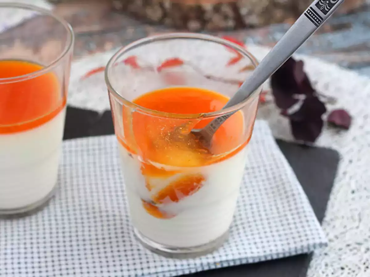 Vaníliás panna cotta sárgabarack coulis-szal - fotó 6