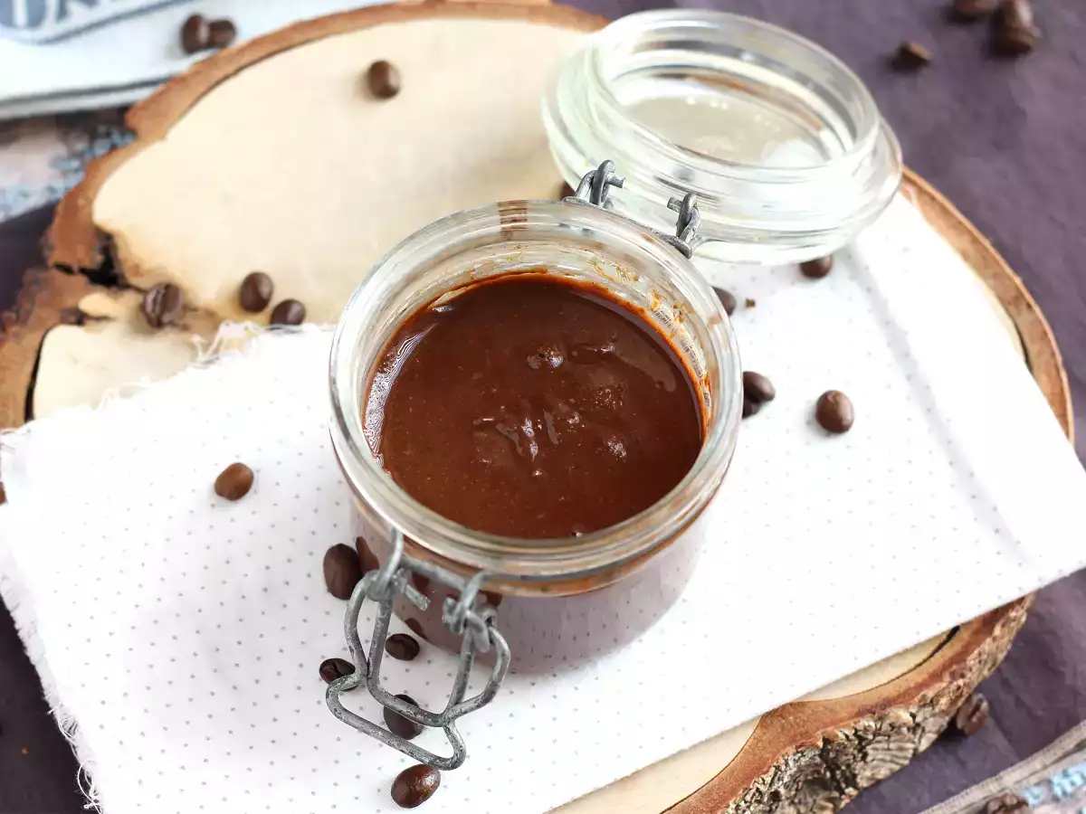 Végre, egy kávékülönlegesség a kávé szerelmeseinek! Csokoládéval és mogyoróval - fotó 3