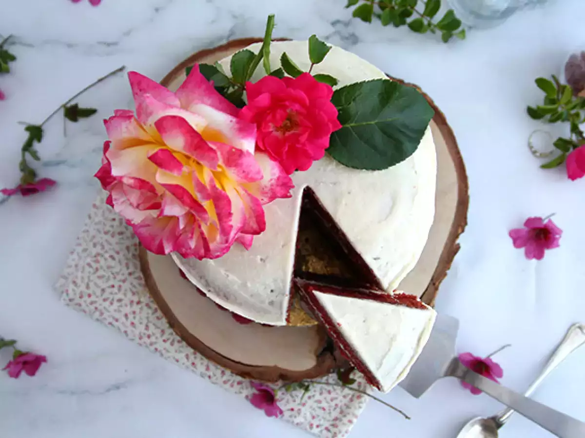 Vörös bársony torta - fotó 3