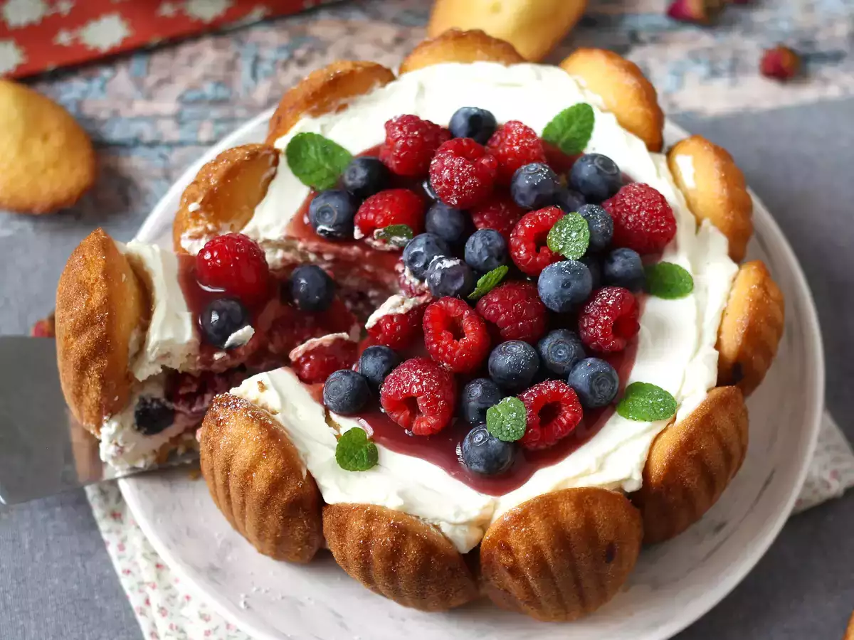 Vörös gyümölcsös charlotte madeleines-szel - fotó 7